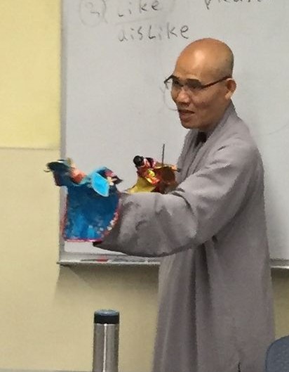 Guo Xin with puppets
